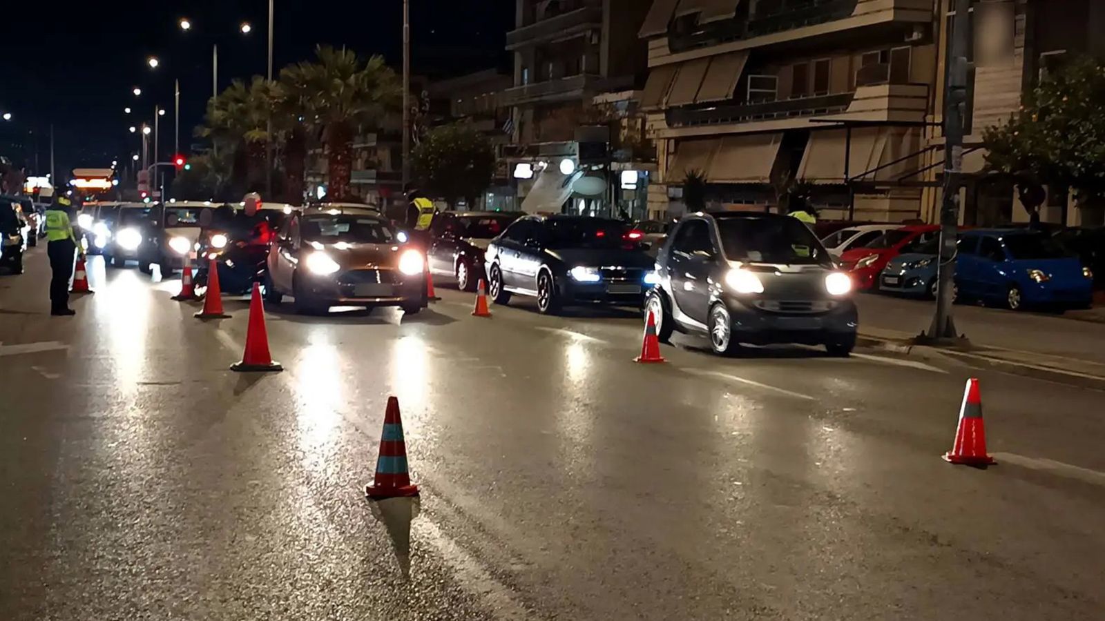 Αθήνα: Χειροπέδες σε 20 οδηγούς & 4.626 παραβάσεις σε 5 ημέρες